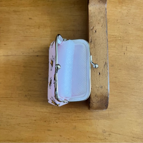 🎈SALE 🎈Vintage Inspired Bee Print Design Change Purse - Picture 5 of 6